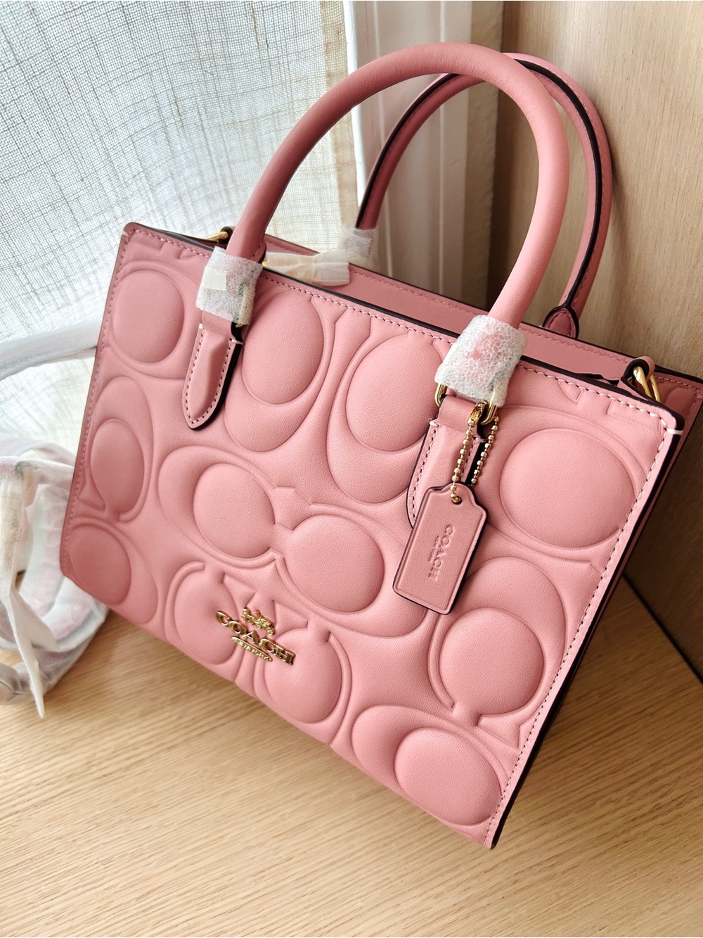 NWT💗Coach Maggie Small Tote Bag
In Signature Leather Pink Petal CY670 Satchel - Picture 3 of 10